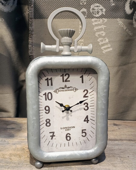 Reloj alto de mesa