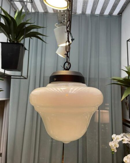 Lampara Hongo Negra con Vidrio Blanco