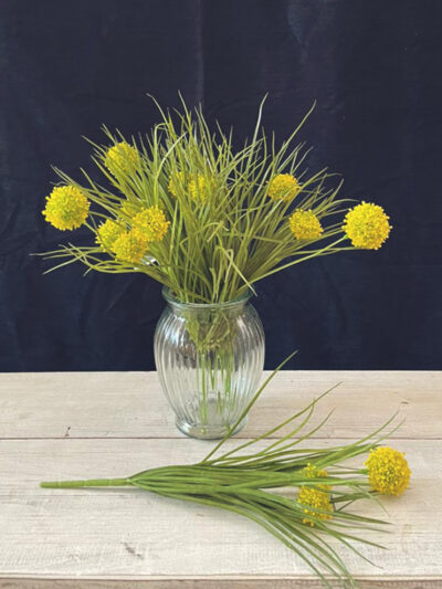 Ramo de alium amarillenta