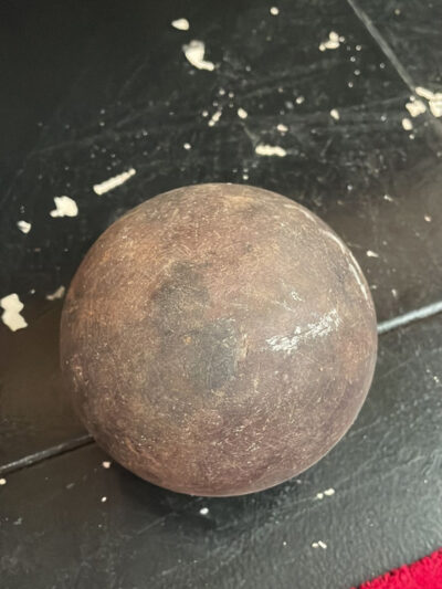 Bocha de madera antigua