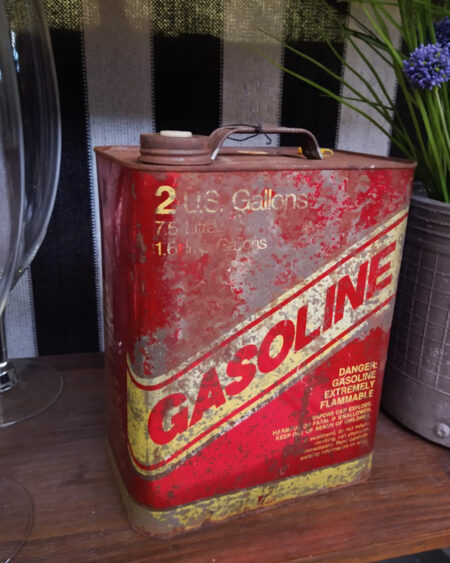 Tarro antiguo de gasolina 2 galones