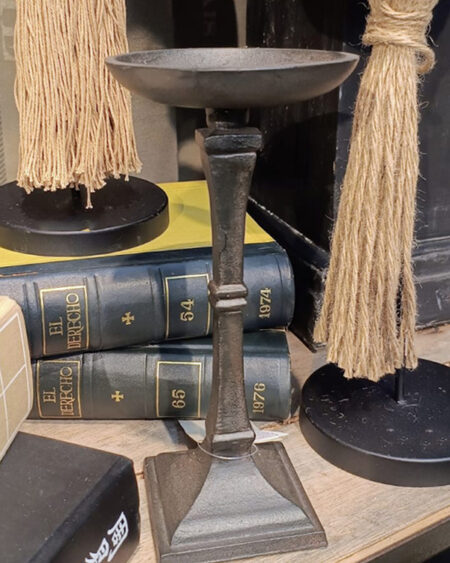Candelabro de hierro