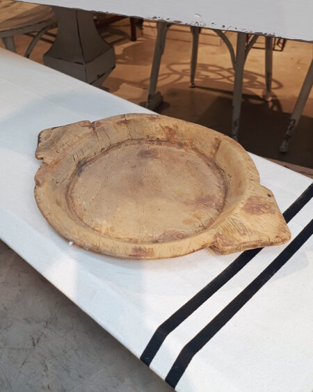 Bandeja antigua de madera