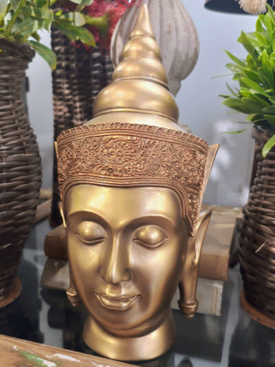 Cabeza de buda dorado bajo