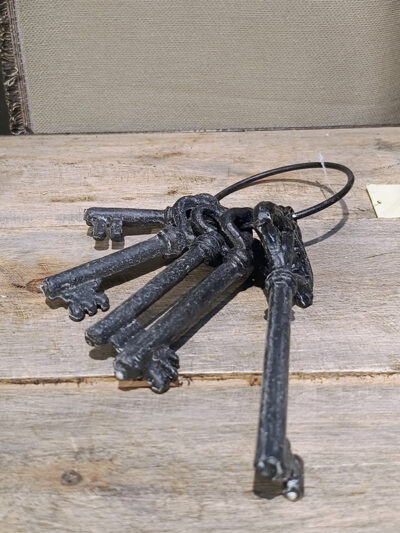 Llaves de hierro x5 negras