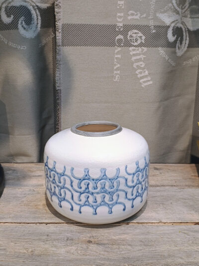 Potiche celeste y blanco