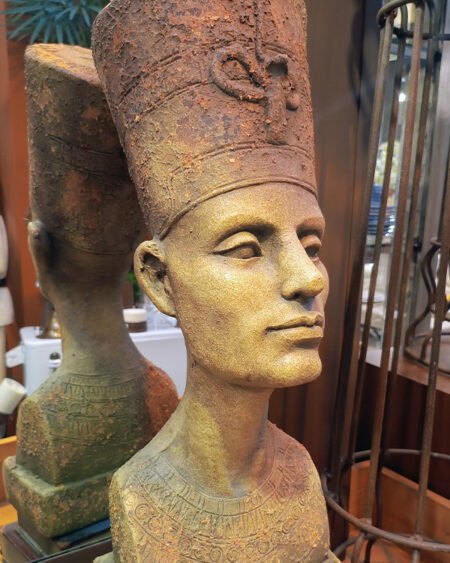Figura Nefertiti de piedra