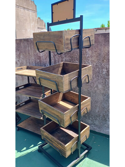 Estanteria de hierro con cajones de madera
