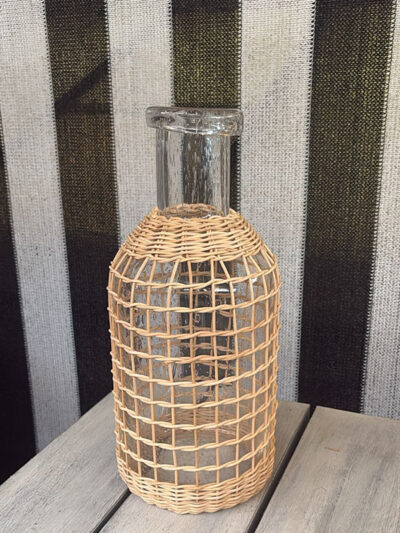 Botellon con rattan tejido grande