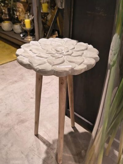 Mesa Alto con Flor Cemento