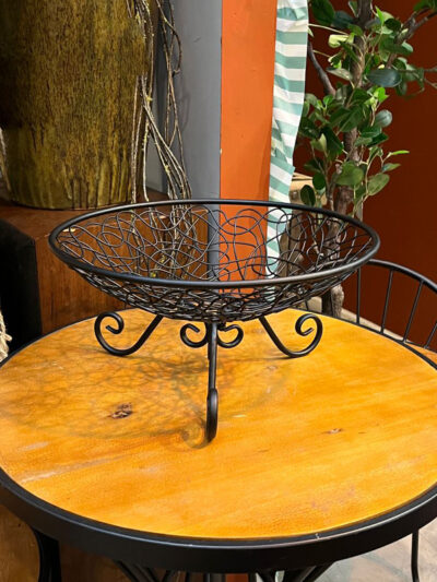 Cuenco con pie chico negro