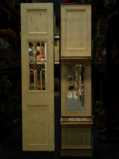 Estantería  puertas francesas