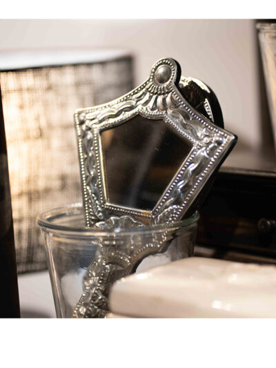 Espejo de mano de alpaca