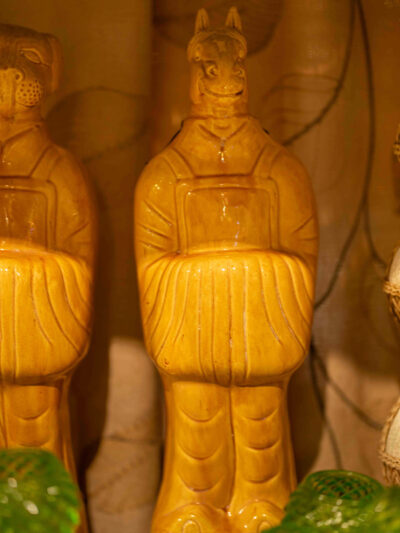 Figura del horoscopo chino caballo de terracota