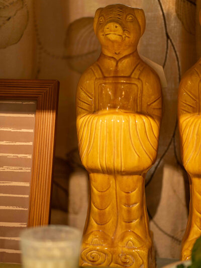 Figura del horoscopo chino cerdo de terracota