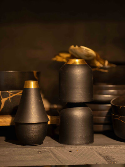 Florero de silueta cónica mini negro