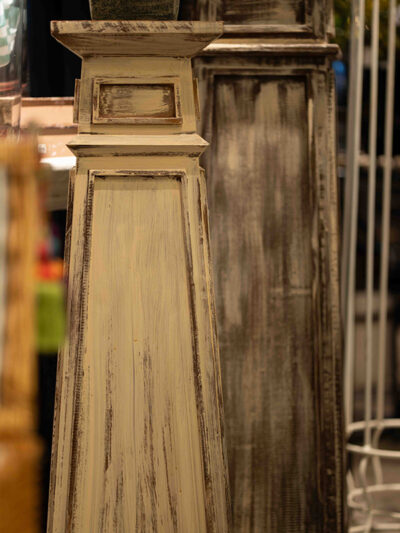 Pedestal torre alta de madera