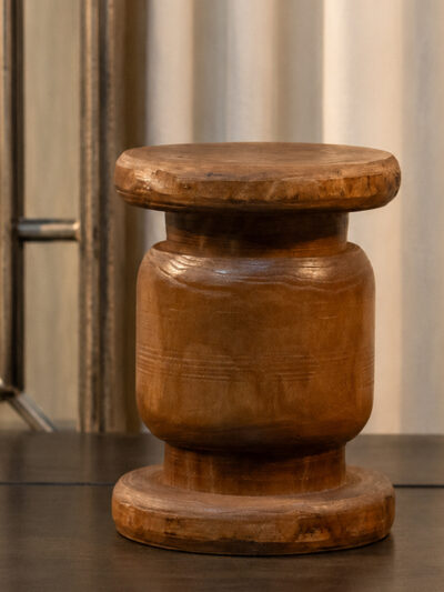 Banqueta redonda de madera