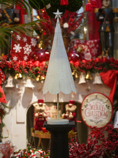 Arbol de metal blanco grande