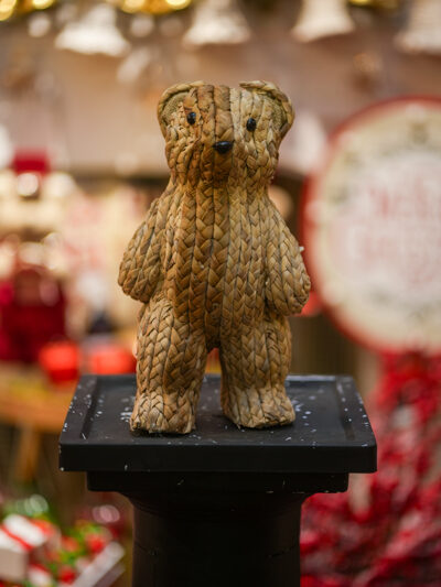 Oso decorativo parado