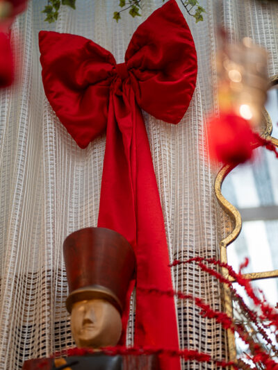 Moño decorativo rojo
